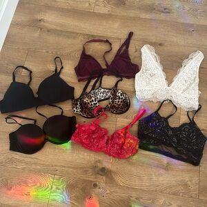 Lot Of 7 Victoria's Secret bras